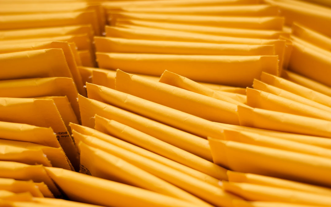 5 Words Worth Knowing for Buying Mailers