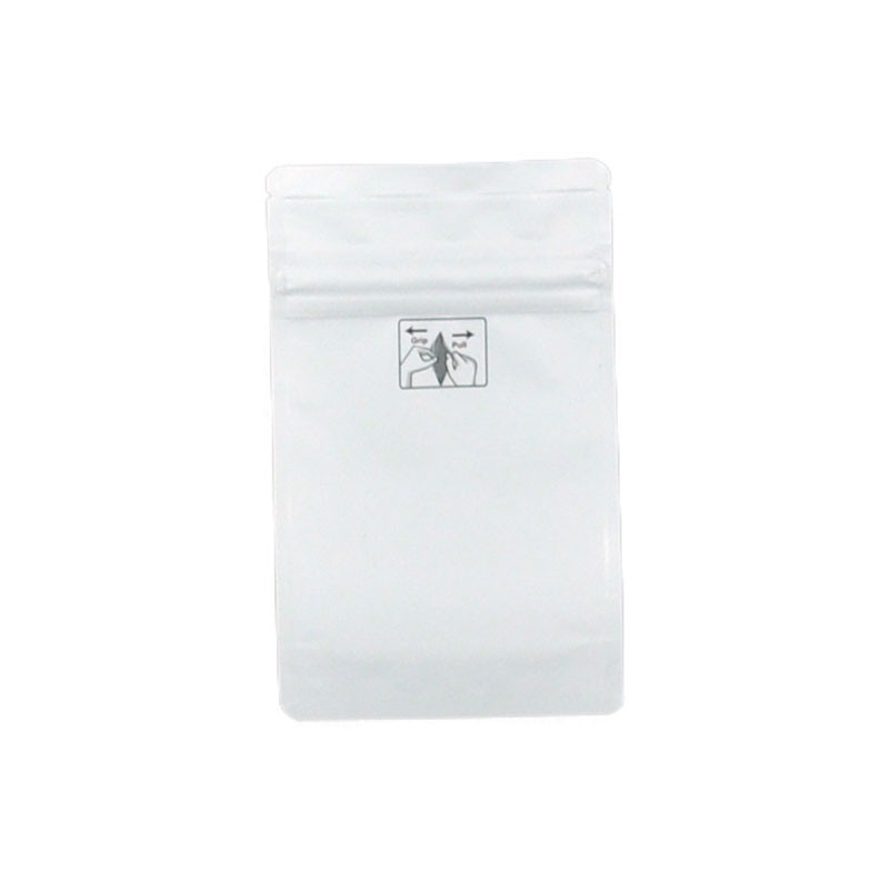 1/4 oz Child-Resistant Bags Child-Resistant Pouch, 4 x 6 17/27", White